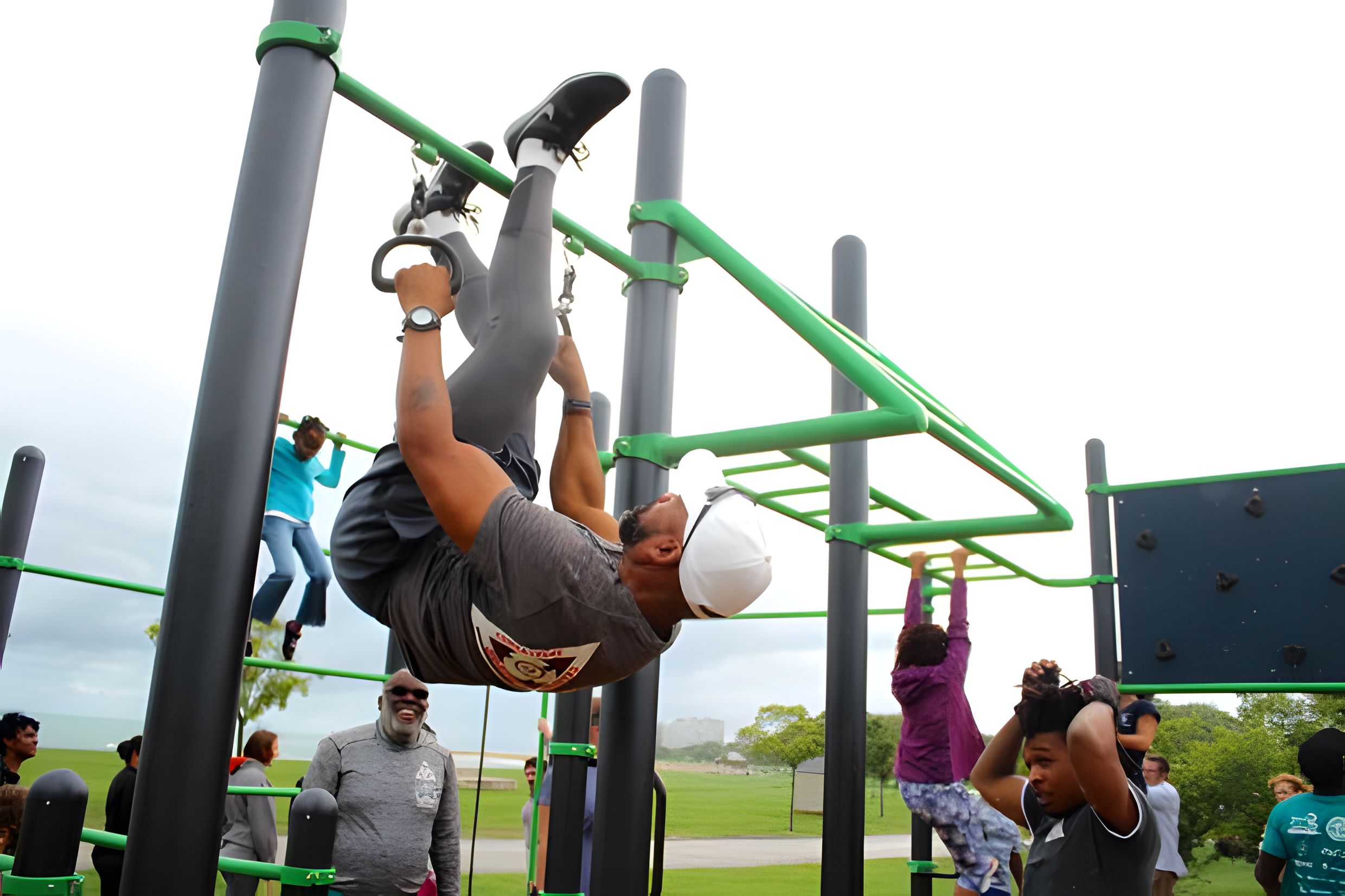 Calisthenics Support, Feedback, and Community in Chicago